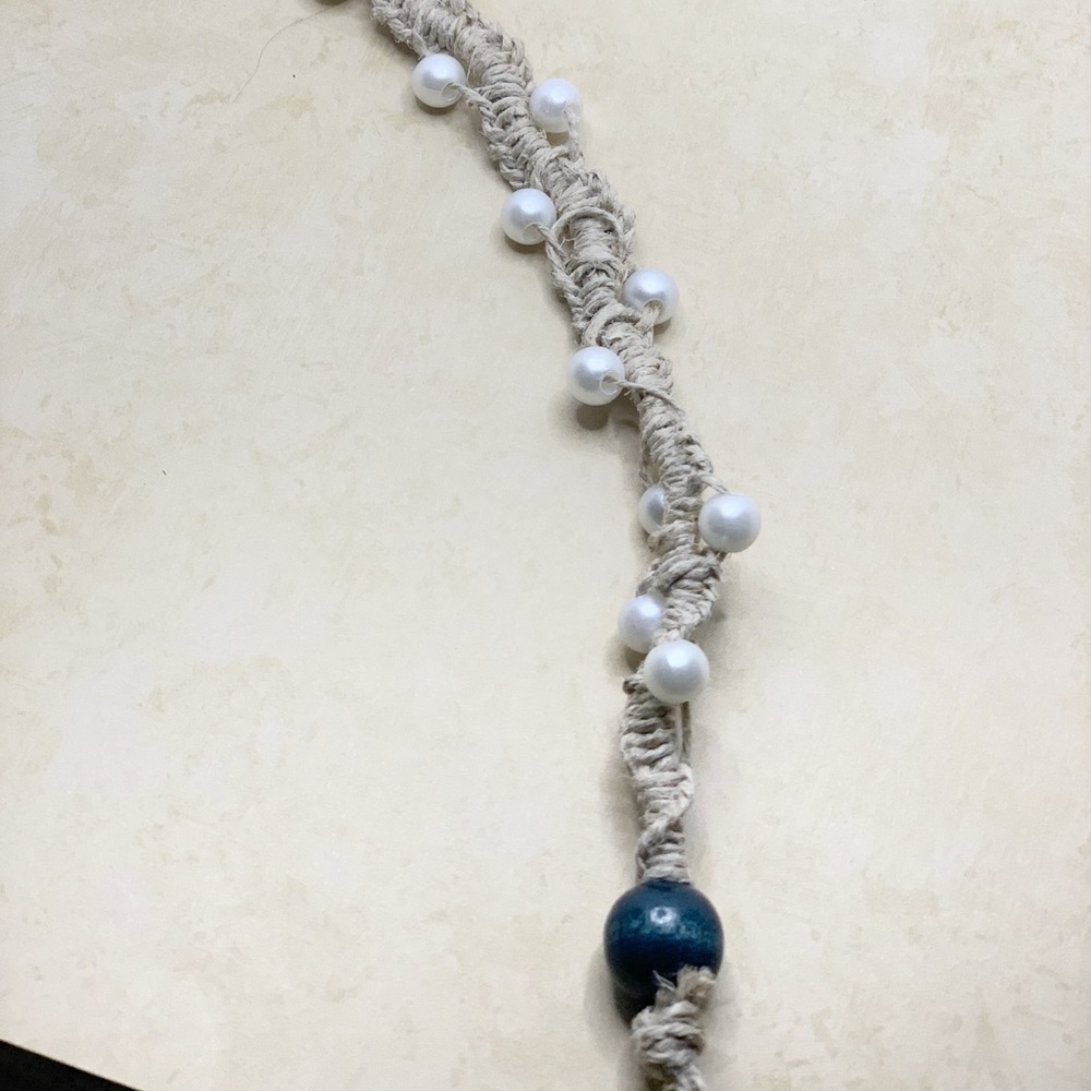 Hemp bracelet with beads